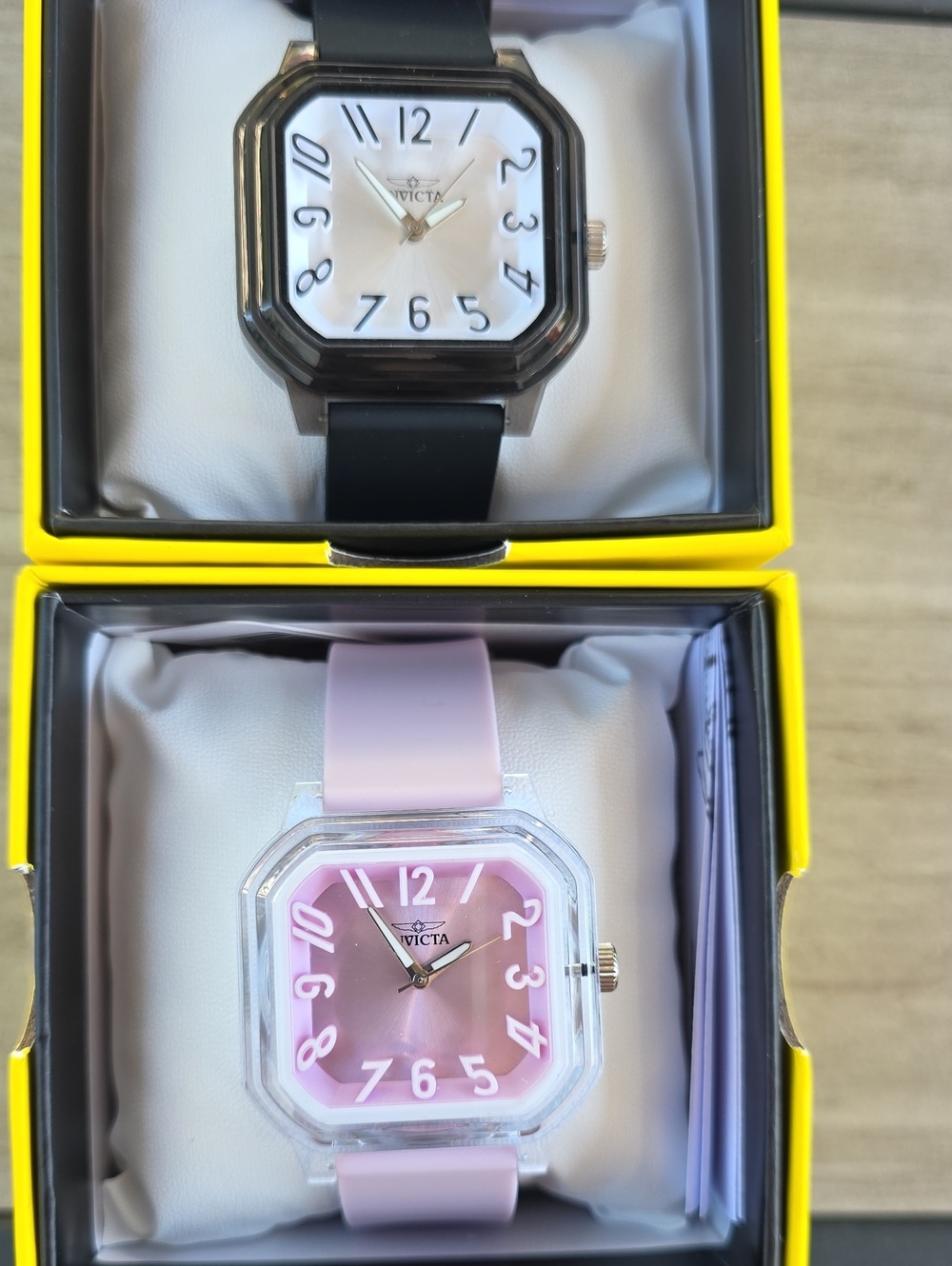 735. Pair Of Unisex Invicta Watches